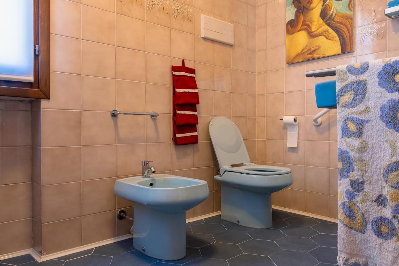 La Casa Sul Porto - Italian Homing Apartment Sirmione Exterior photo